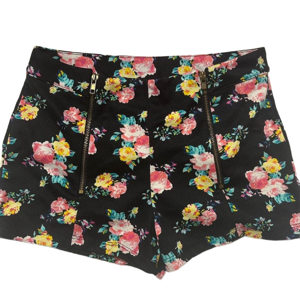 floral shorts